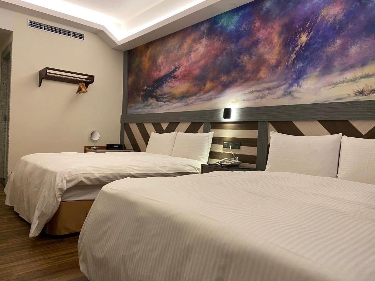 Weifeng Boutique Business Hotel - Zhanqian Branch Pingtung Exteriér fotografie