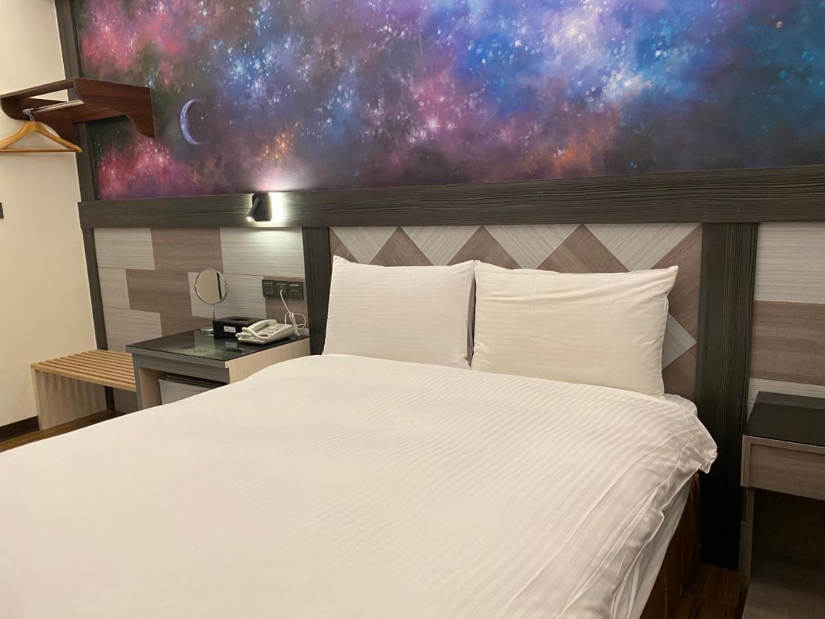 Weifeng Boutique Business Hotel - Zhanqian Branch Pingtung Exteriér fotografie