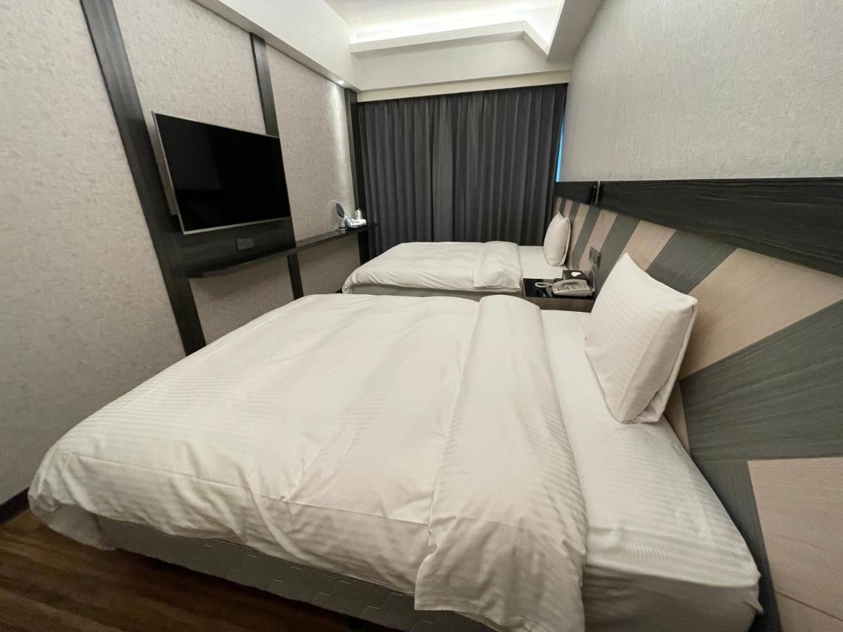 Weifeng Boutique Business Hotel - Zhanqian Branch Pingtung Exteriér fotografie