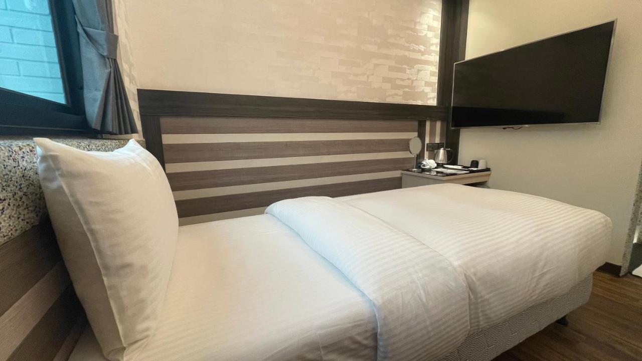 Weifeng Boutique Business Hotel - Zhanqian Branch Pingtung Exteriér fotografie